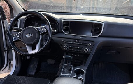 KIA Sportage IV рестайлинг, 2022 год, 2 900 000 рублей, 5 фотография