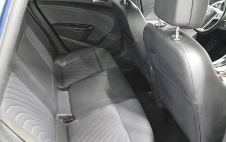 Opel Astra J, 2012 год, 690 000 рублей, 13 фотография