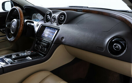 Jaguar XJ IV (X351), 2013 год, 2 087 000 рублей, 11 фотография