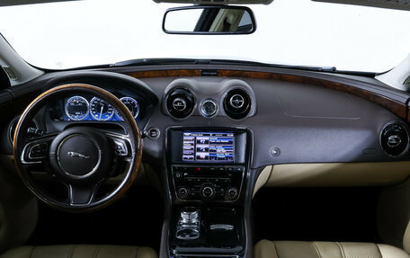 Jaguar XJ IV (X351), 2013 год, 2 087 000 рублей, 15 фотография