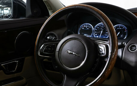 Jaguar XJ IV (X351), 2013 год, 2 087 000 рублей, 19 фотография