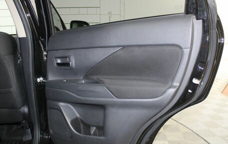 Mitsubishi Outlander III рестайлинг 3, 2022 год, 2 700 000 рублей, 22 фотография