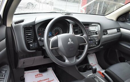 Mitsubishi Outlander III рестайлинг 3, 2012 год, 1 569 000 рублей, 8 фотография