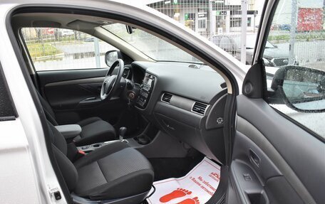 Mitsubishi Outlander III рестайлинг 3, 2012 год, 1 569 000 рублей, 14 фотография