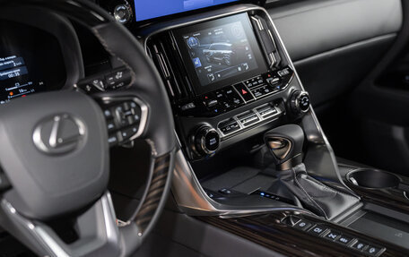 Lexus LX, 2025 год, 21 390 000 рублей, 15 фотография