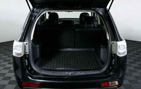 Mitsubishi Outlander III рестайлинг 3, 2014 год, 1 709 000 рублей, 10 фотография