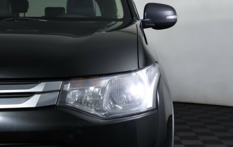 Mitsubishi Outlander III рестайлинг 3, 2014 год, 1 709 000 рублей, 26 фотография