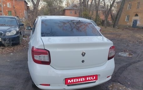 Renault Logan II, 2015 год, 410 000 рублей, 4 фотография