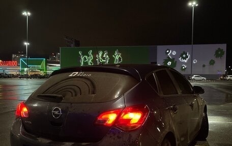 Opel Astra J, 2011 год, 780 000 рублей, 3 фотография