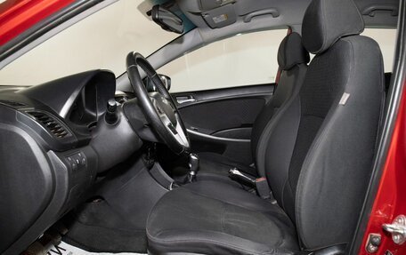 Hyundai Solaris II рестайлинг, 2012 год, 720 000 рублей, 5 фотография