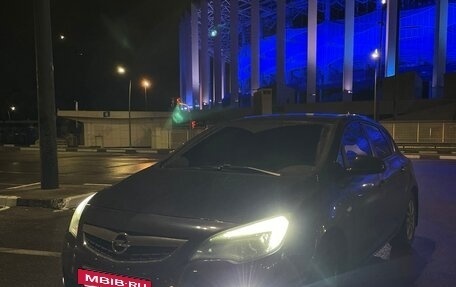 Opel Astra J, 2011 год, 780 000 рублей, 4 фотография