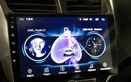 Hyundai Solaris II рестайлинг, 2012 год, 720 000 рублей, 14 фотография