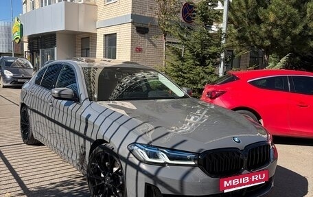 BMW 5 серия, 2021 год, 4 400 000 рублей, 3 фотография