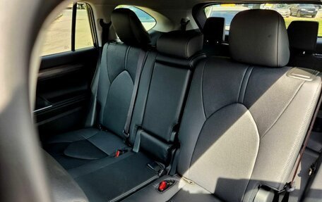 Toyota Highlander, 2025 год, 6 800 000 рублей, 12 фотография