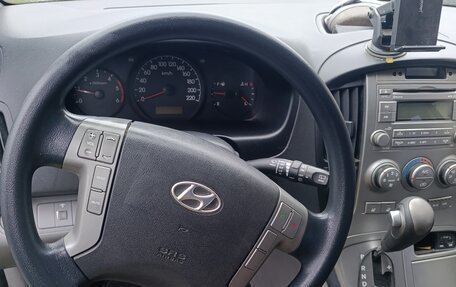 Hyundai Grand Starex Grand Starex I рестайлинг 2, 2011 год, 1 670 000 рублей, 4 фотография