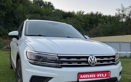 Volkswagen Tiguan II, 2017 год, 2 900 000 рублей, 1 фотография