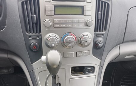 Hyundai Grand Starex Grand Starex I рестайлинг 2, 2011 год, 1 670 000 рублей, 12 фотография