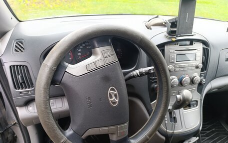 Hyundai Grand Starex Grand Starex I рестайлинг 2, 2011 год, 1 670 000 рублей, 11 фотография