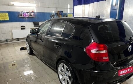 BMW 1 серия, 2010 год, 645 000 рублей, 6 фотография