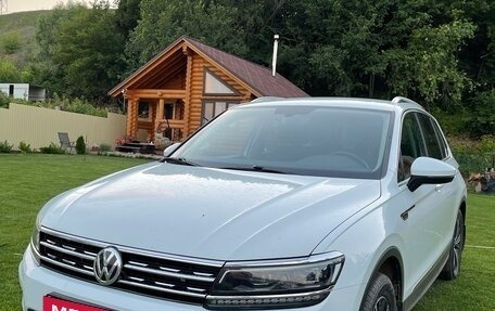 Volkswagen Tiguan II, 2017 год, 2 900 000 рублей, 2 фотография