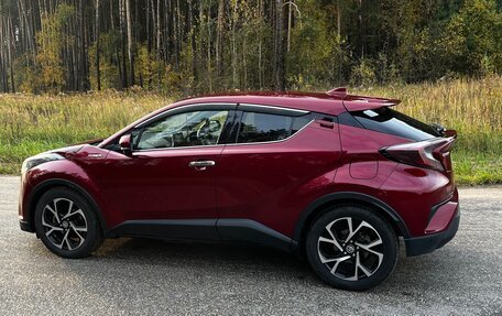 Toyota C-HR I рестайлинг, 2016 год, 3 129 000 рублей, 3 фотография