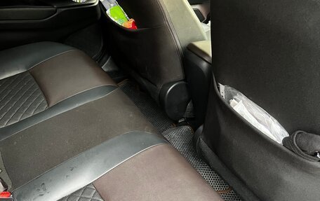 Toyota C-HR I рестайлинг, 2016 год, 3 129 000 рублей, 13 фотография