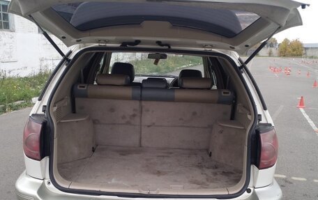 Toyota Harrier, 1998 год, 780 000 рублей, 9 фотография