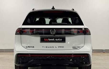 Volkswagen Tiguan II, 2025 год, 4 900 000 рублей, 7 фотография