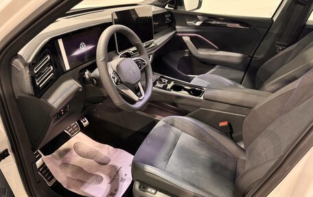 Volkswagen Tiguan II, 2025 год, 4 900 000 рублей, 14 фотография