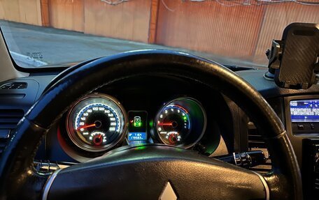 Mitsubishi Pajero IV, 2008 год, 1 600 000 рублей, 14 фотография