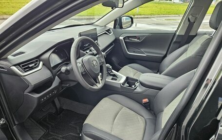 Toyota RAV4, 2025 год, 4 600 000 рублей, 12 фотография