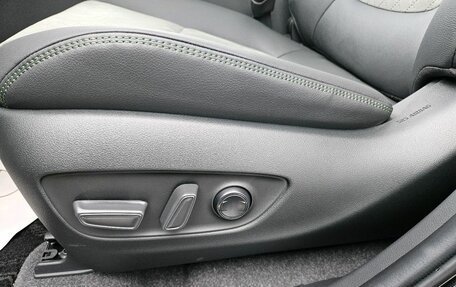 Toyota RAV4, 2025 год, 4 600 000 рублей, 11 фотография