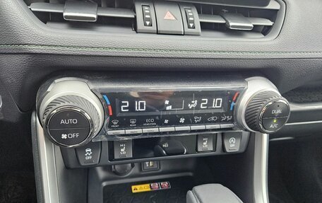 Toyota RAV4, 2025 год, 4 600 000 рублей, 18 фотография