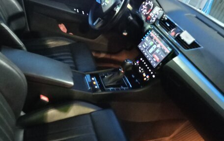 Skoda Superb III рестайлинг, 2016 год, 2 050 000 рублей, 3 фотография