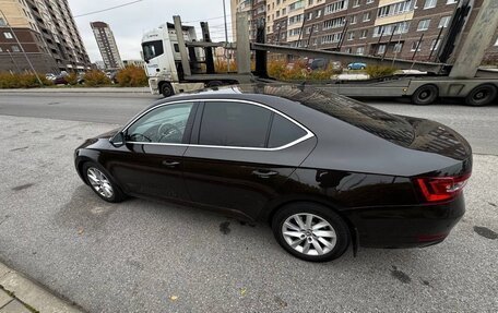 Skoda Superb III рестайлинг, 2017 год, 1 370 000 рублей, 13 фотография