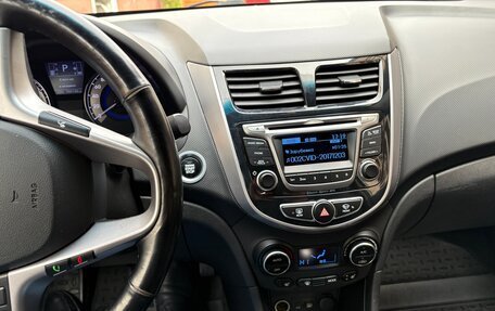 Hyundai Solaris II рестайлинг, 2014 год, 925 000 рублей, 5 фотография