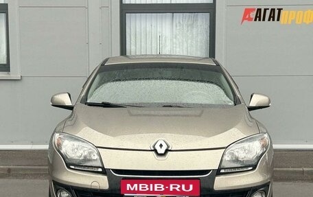Renault Megane III, 2012 год, 800 000 рублей, 2 фотография