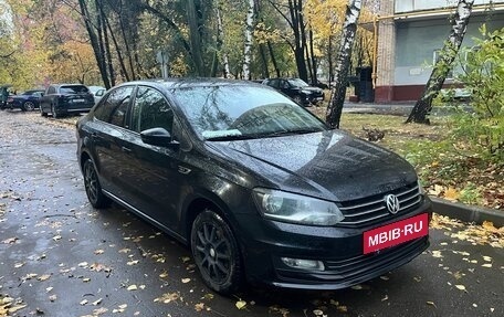 Volkswagen Polo VI (EU Market), 2016 год, 975 000 рублей, 2 фотография