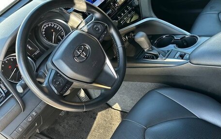 Toyota Camry, 2022 год, 3 450 000 рублей, 5 фотография