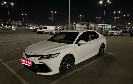 Toyota Camry, 2022 год, 3 450 000 рублей, 11 фотография