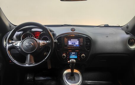 Nissan Juke II, 2013 год, 949 000 рублей, 11 фотография