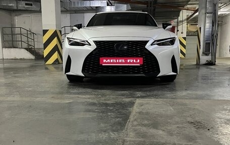Lexus IS III, 2021 год, 3 999 999 рублей, 12 фотография