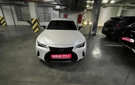 Lexus IS III, 2021 год, 3 999 999 рублей, 7 фотография