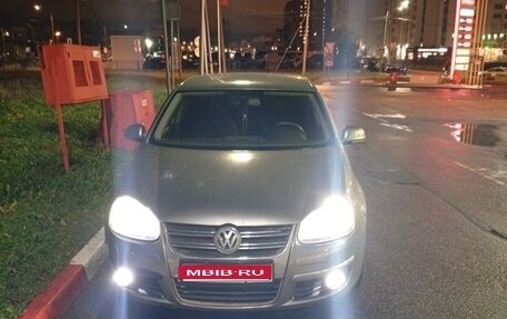 Volkswagen Jetta VI, 2010 год, 750 000 рублей, 1 фотография