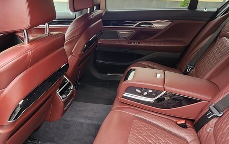 BMW 7 серия, 2019 год, 7 000 000 рублей, 16 фотография