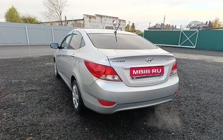 Hyundai Solaris II рестайлинг, 2013 год, 790 000 рублей, 4 фотография