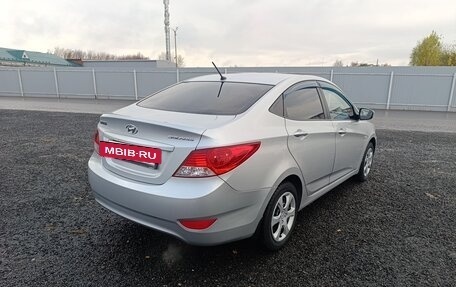 Hyundai Solaris II рестайлинг, 2013 год, 790 000 рублей, 3 фотография