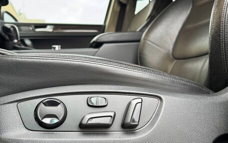 Volkswagen Touareg III, 2011 год, 2 350 000 рублей, 9 фотография