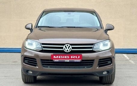 Volkswagen Touareg III, 2011 год, 2 350 000 рублей, 2 фотография