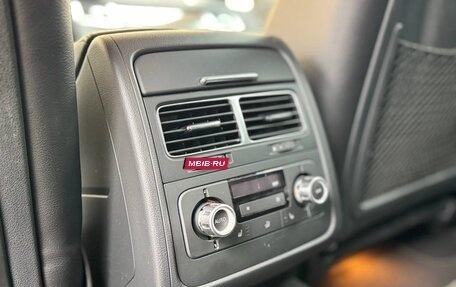 Volkswagen Touareg III, 2011 год, 2 350 000 рублей, 13 фотография